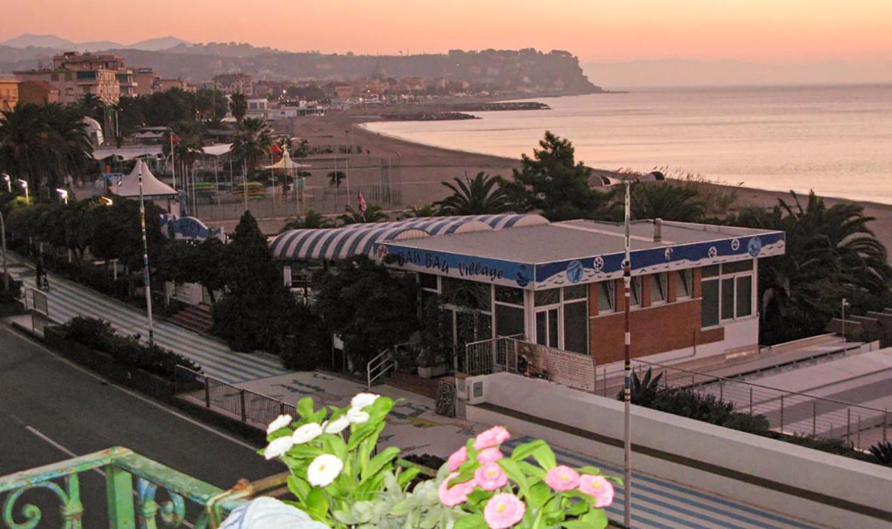 Apartmán House By The Sea Albissola Marina Exteriér fotografie